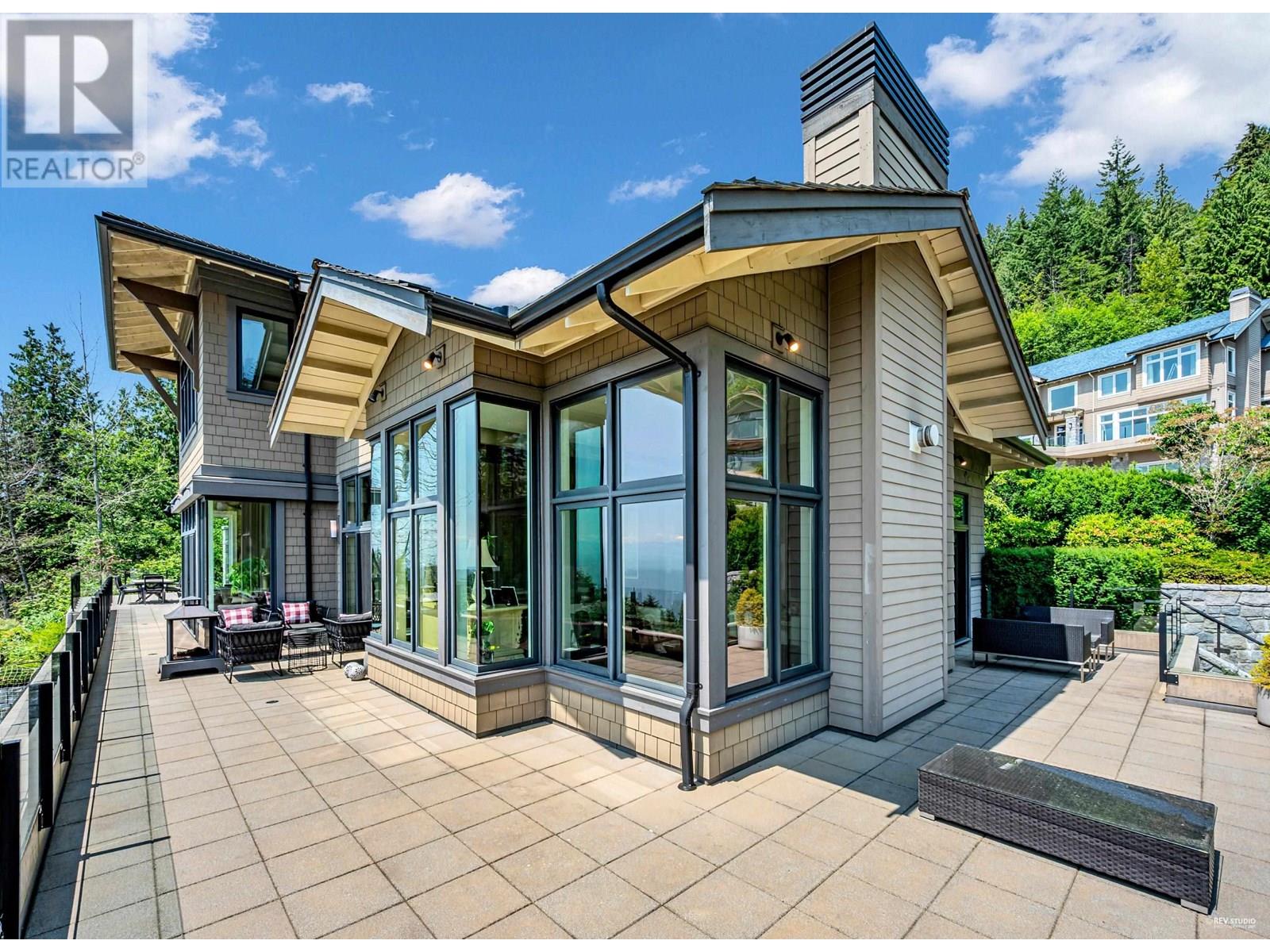 2705 HIGHVIEW PLACE