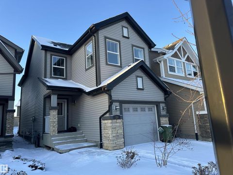 3117 ARTHURS CR SW Edmonton AB T6W2H7
