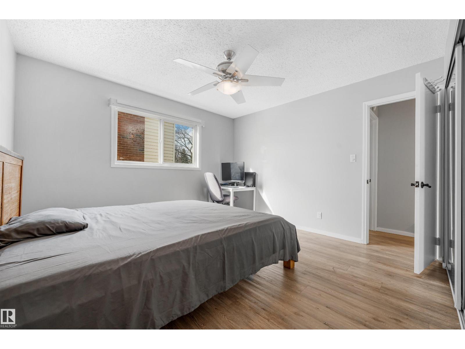 2437 89 ST NW