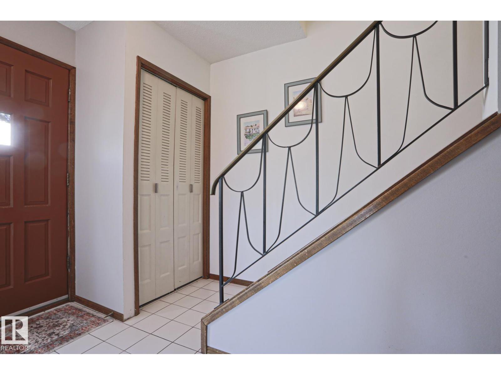 9324 80 AV NW