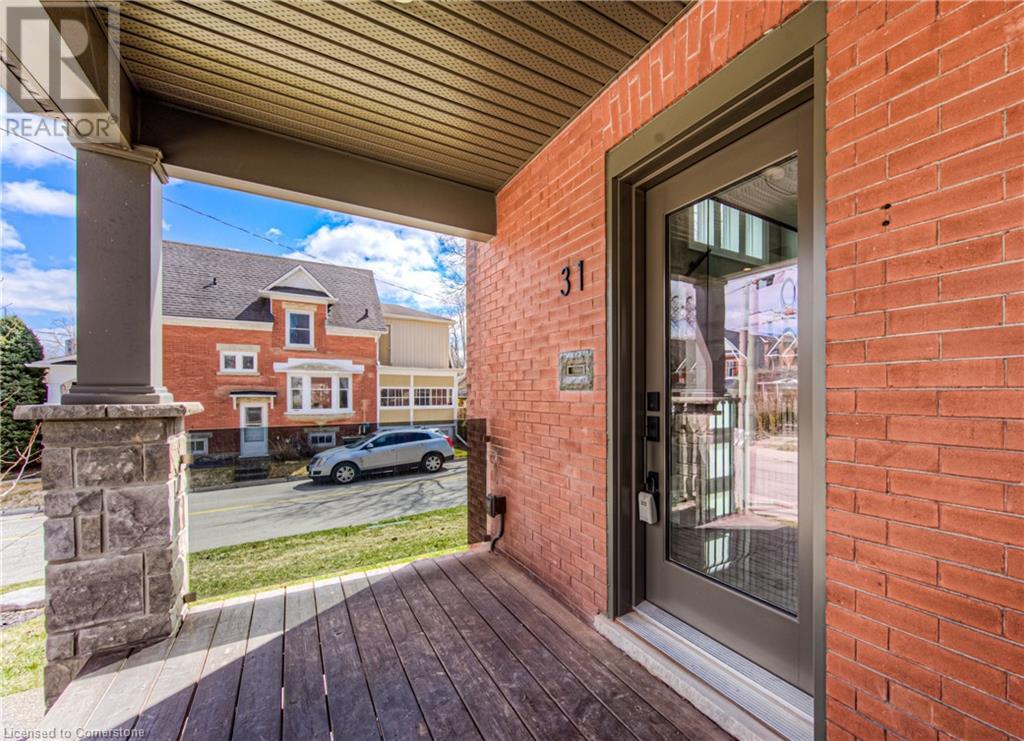 31 DEKAY Street