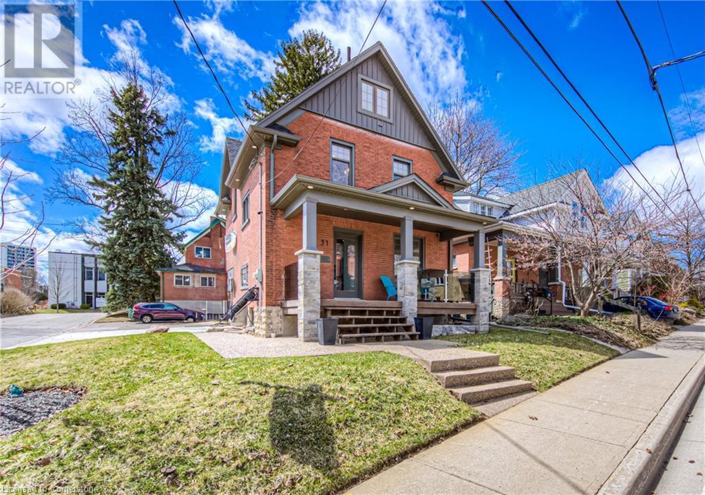 31 DEKAY Street