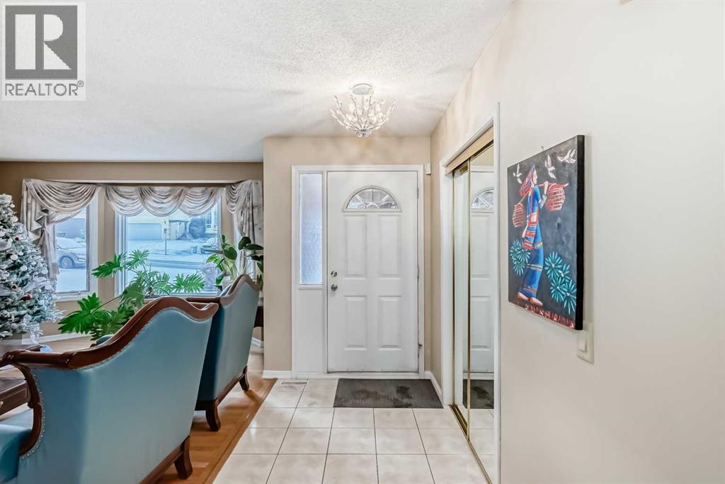 2612 Signal Hill Drive SW