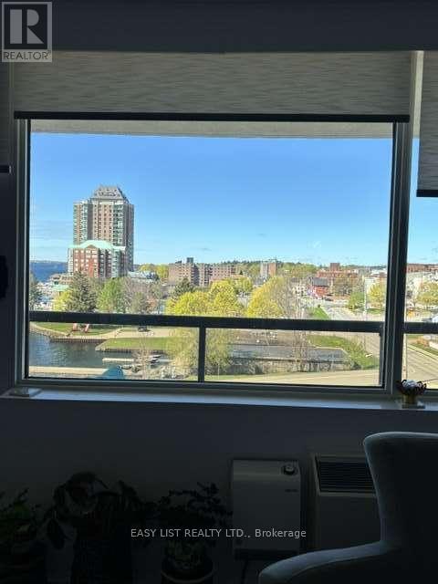 808 - 55 WATER STREET E