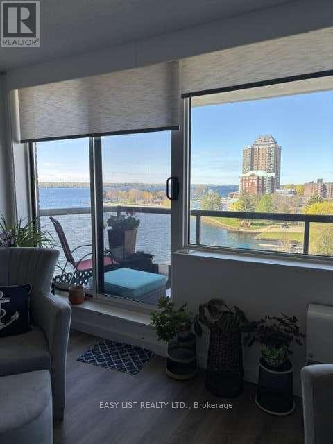 808 - 55 WATER STREET E