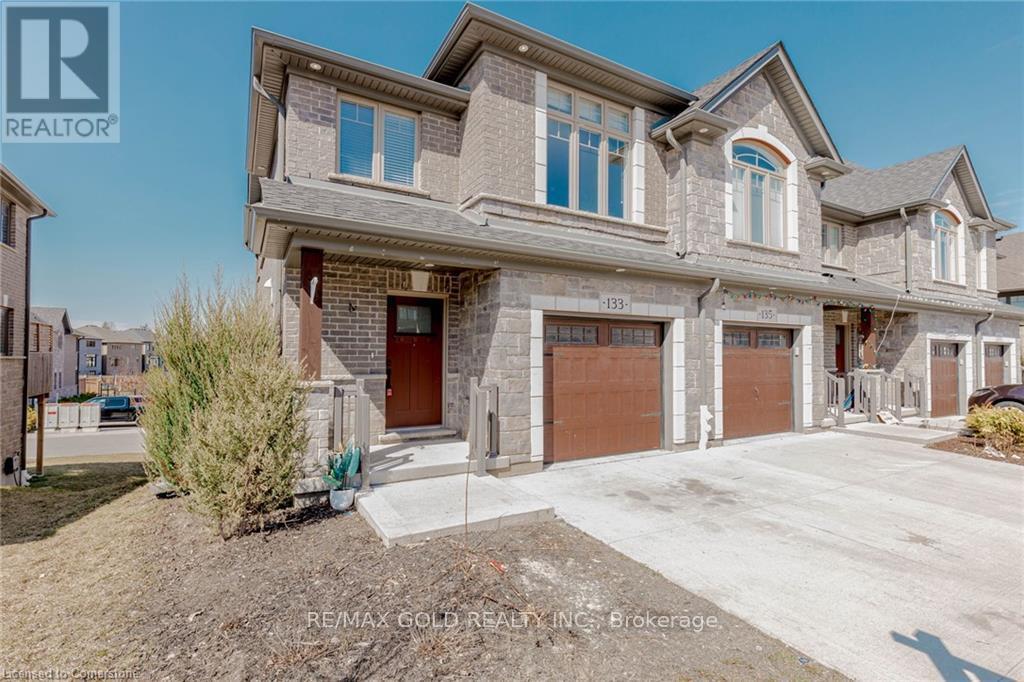 133 HOLLYBROOK TRAIL
