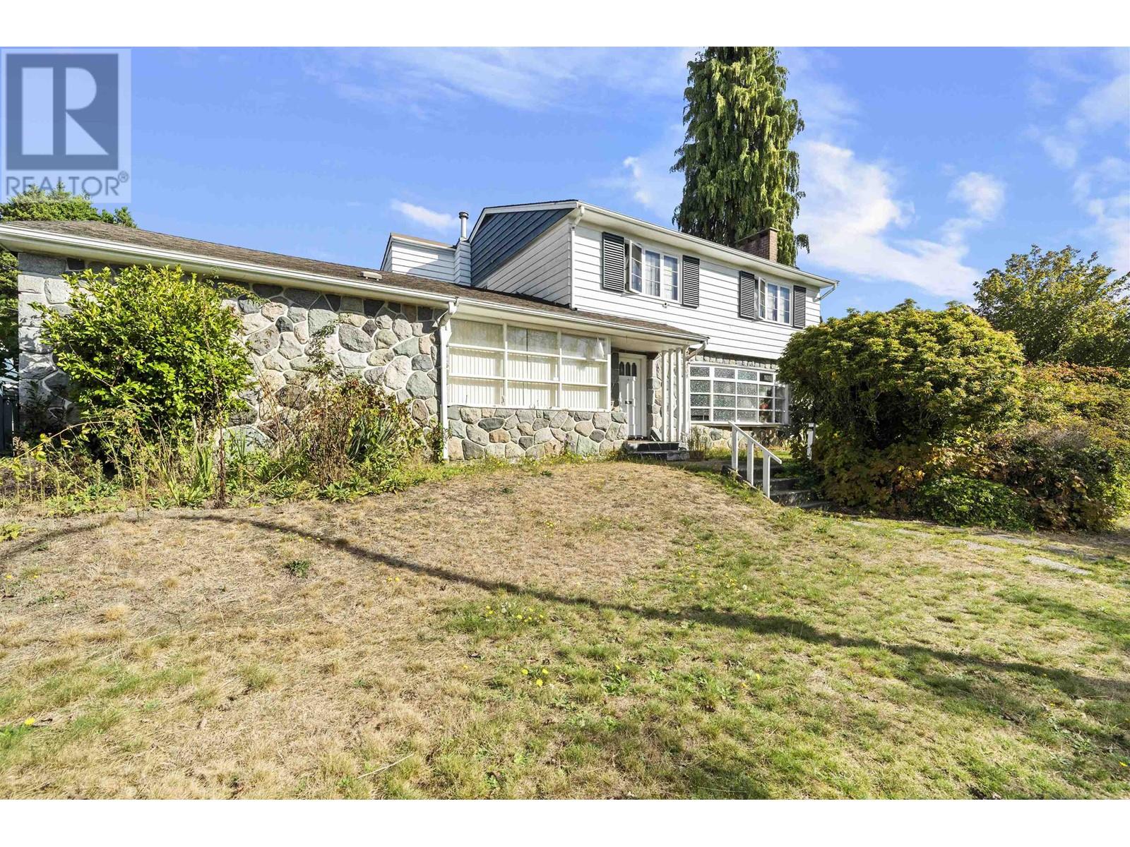 609 W 52ND AVENUE