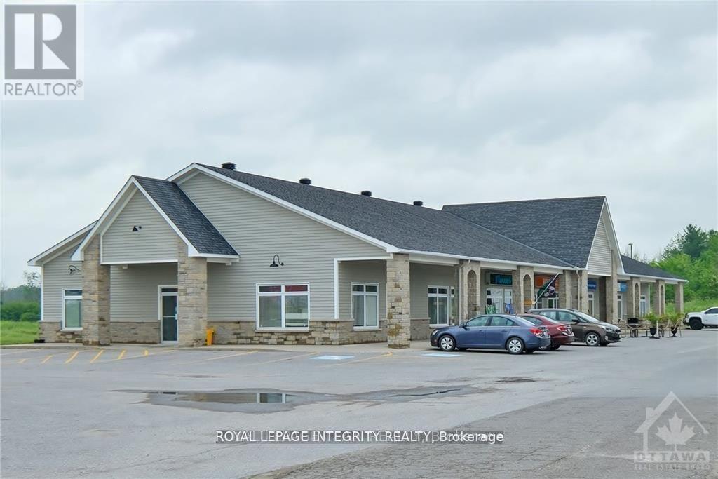 2 - 453 OTTAWA STREET