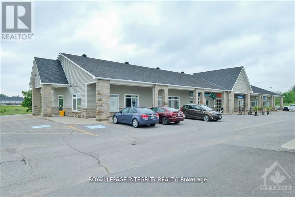 2 - 453 OTTAWA STREET