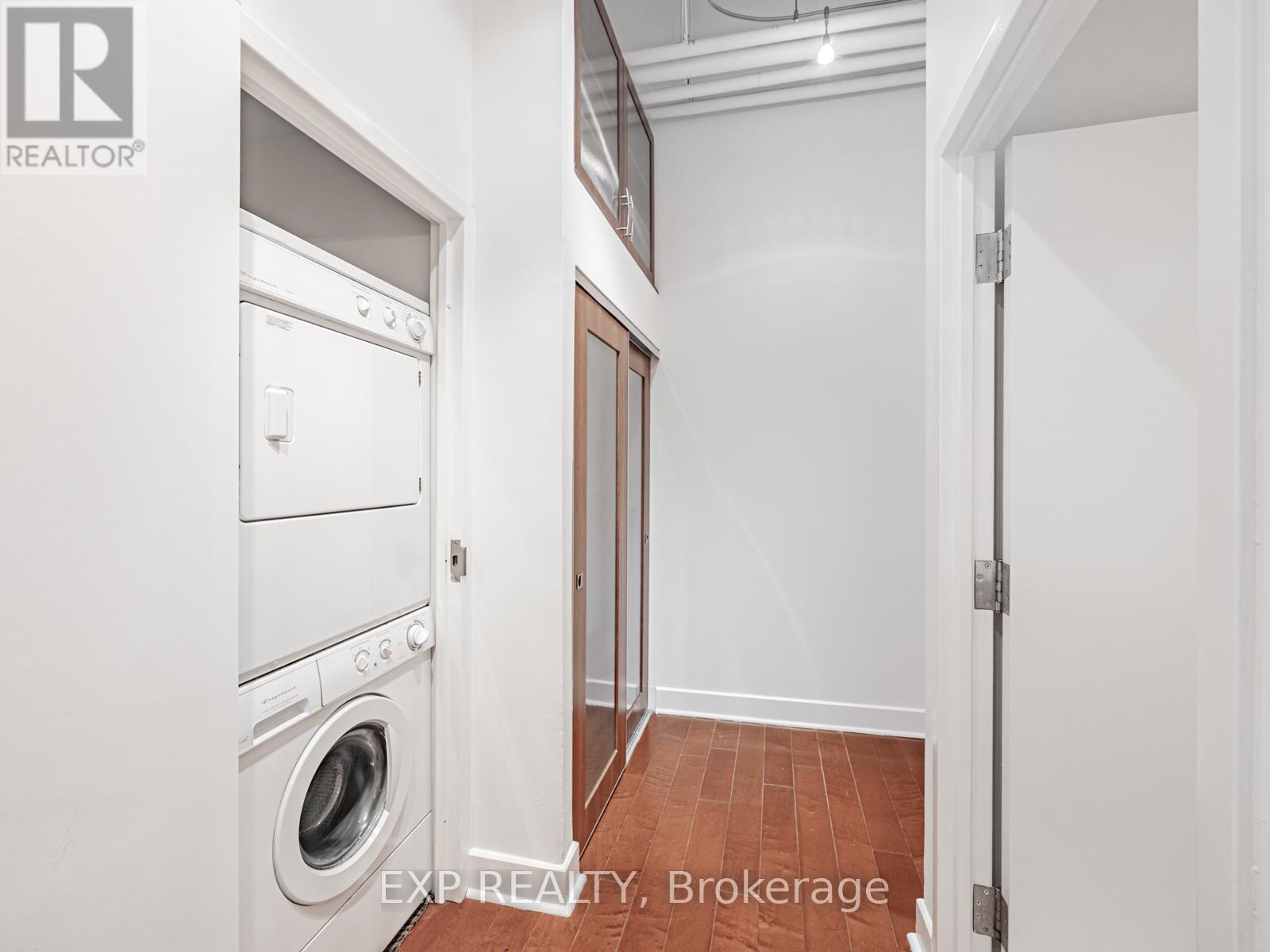 411 - 1001 ROSELAWN AVENUE