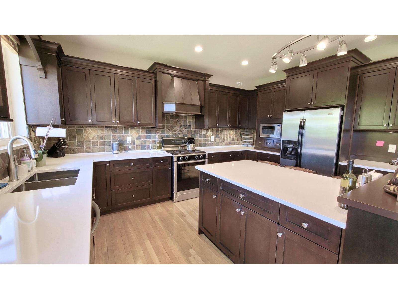 15974 BUENA VISTA AVENUE AVENUE