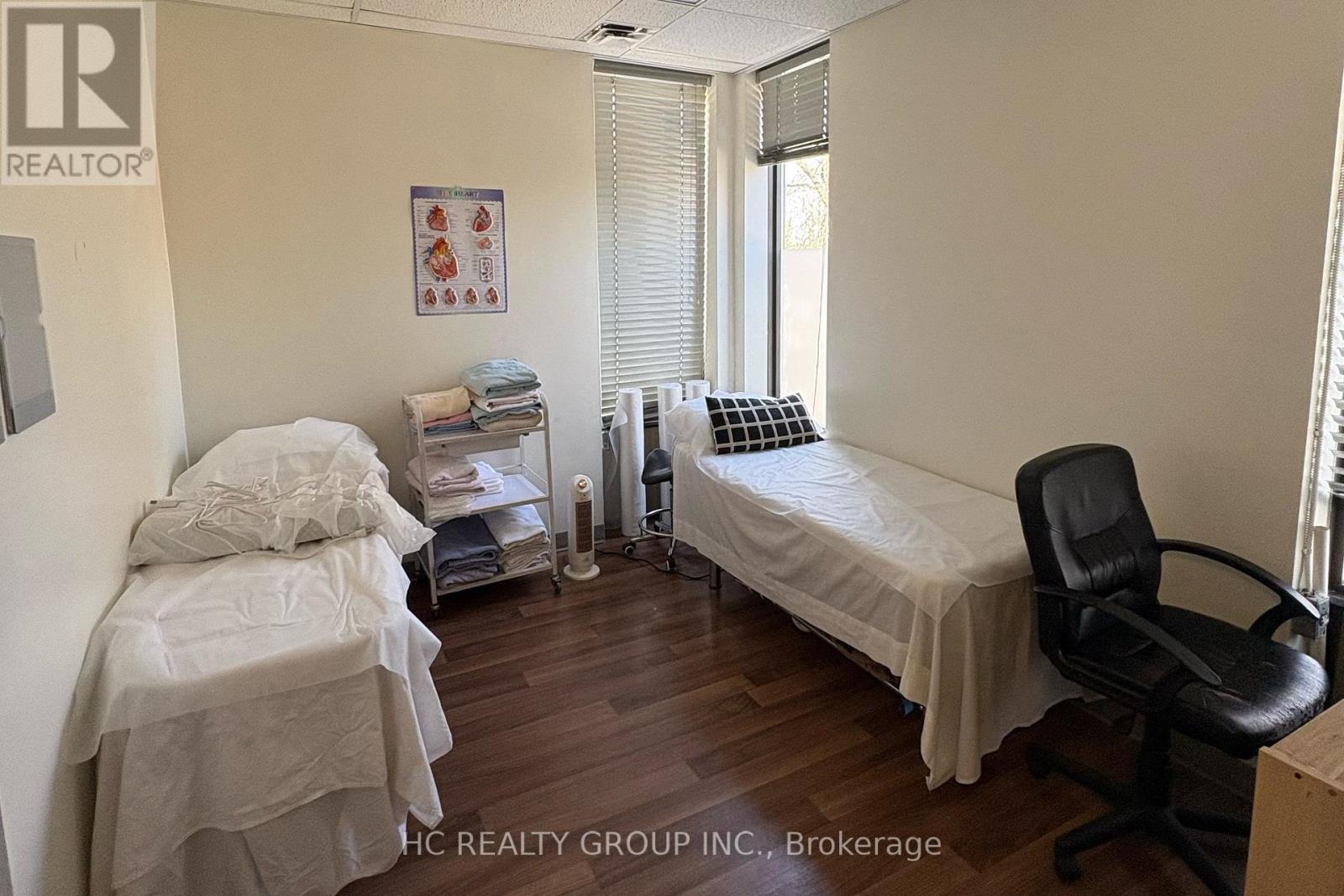 107 - 3000 LAWRENCE AVENUE