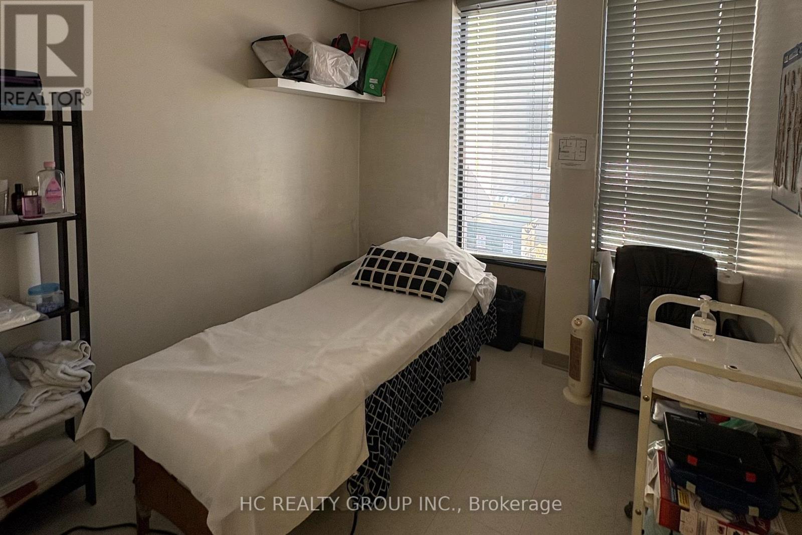 107 - 3000 LAWRENCE AVENUE