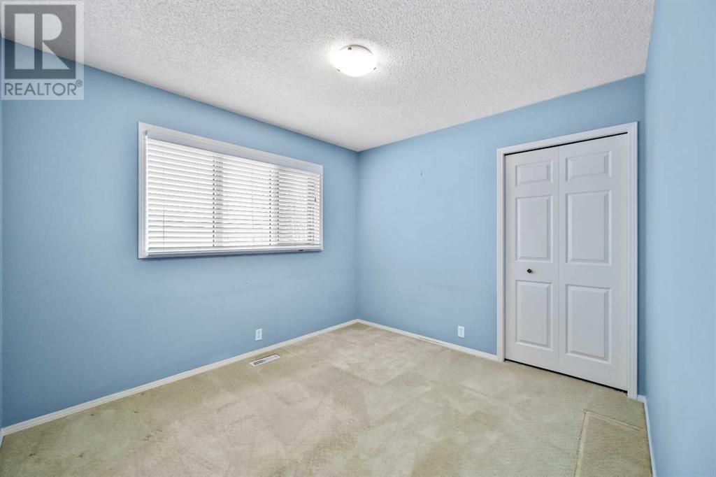 59 Coral Springs Boulevard NE