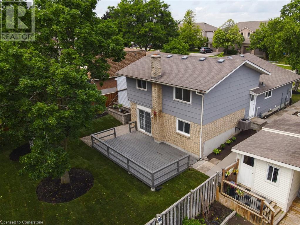 227 BLACKHORNE Drive