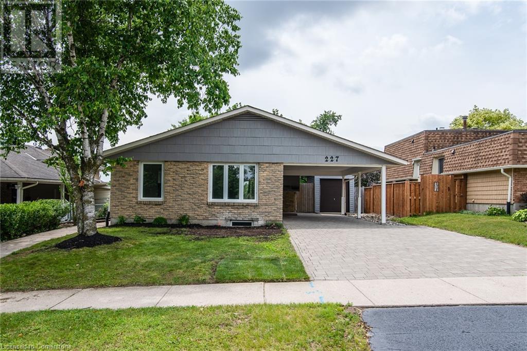227 BLACKHORNE Drive