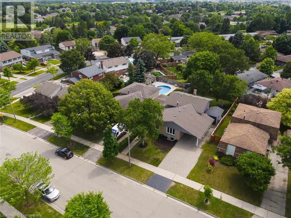 227 BLACKHORNE Drive