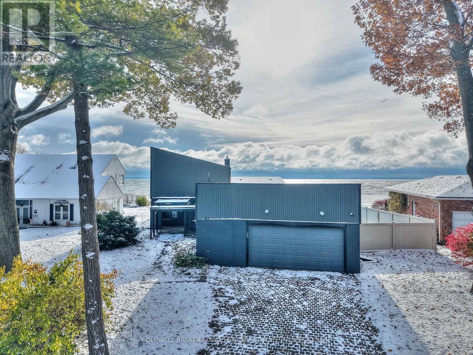 13 LAKEWOOD CRESCENT