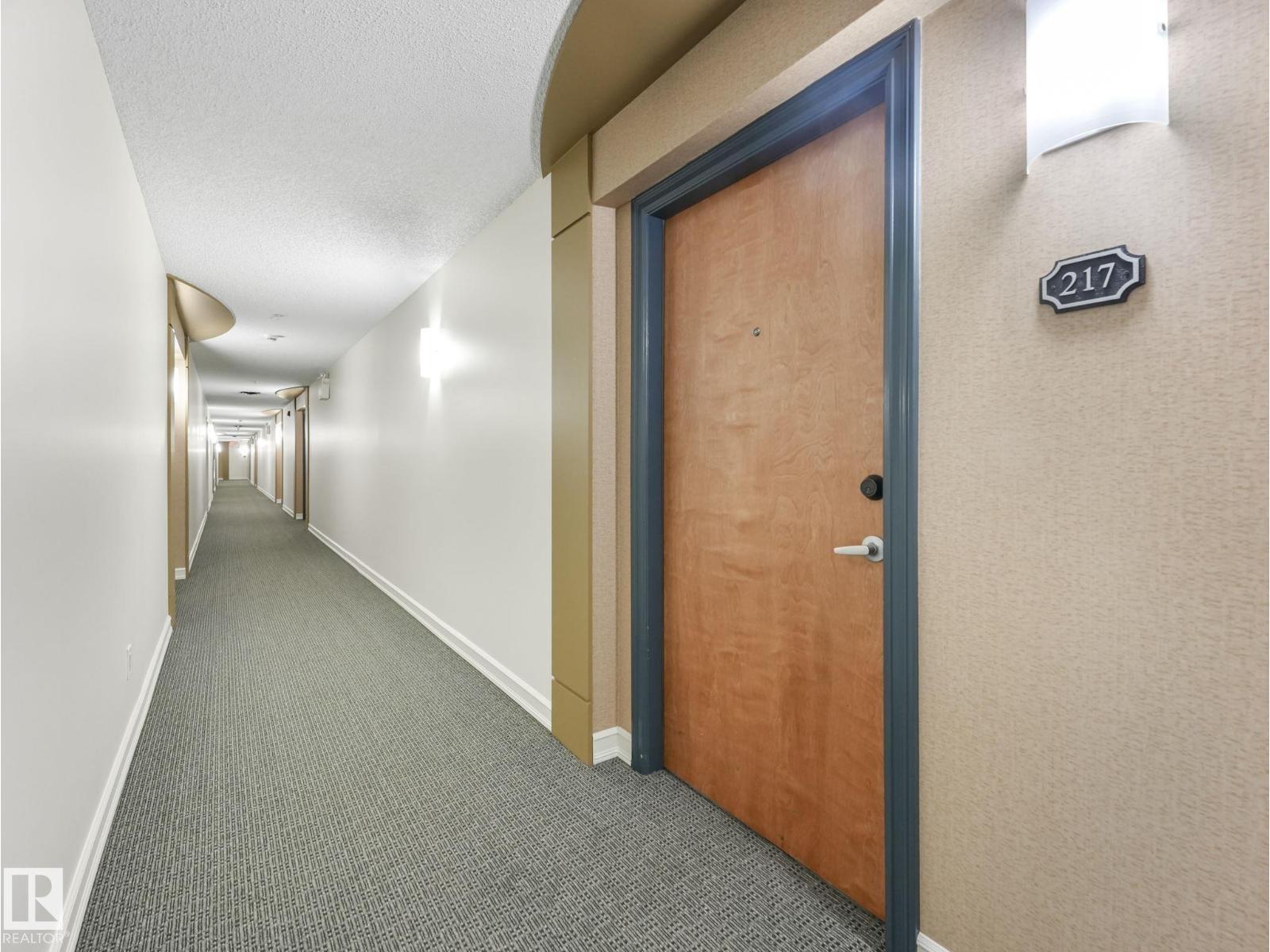 #217 15211 139 ST NW