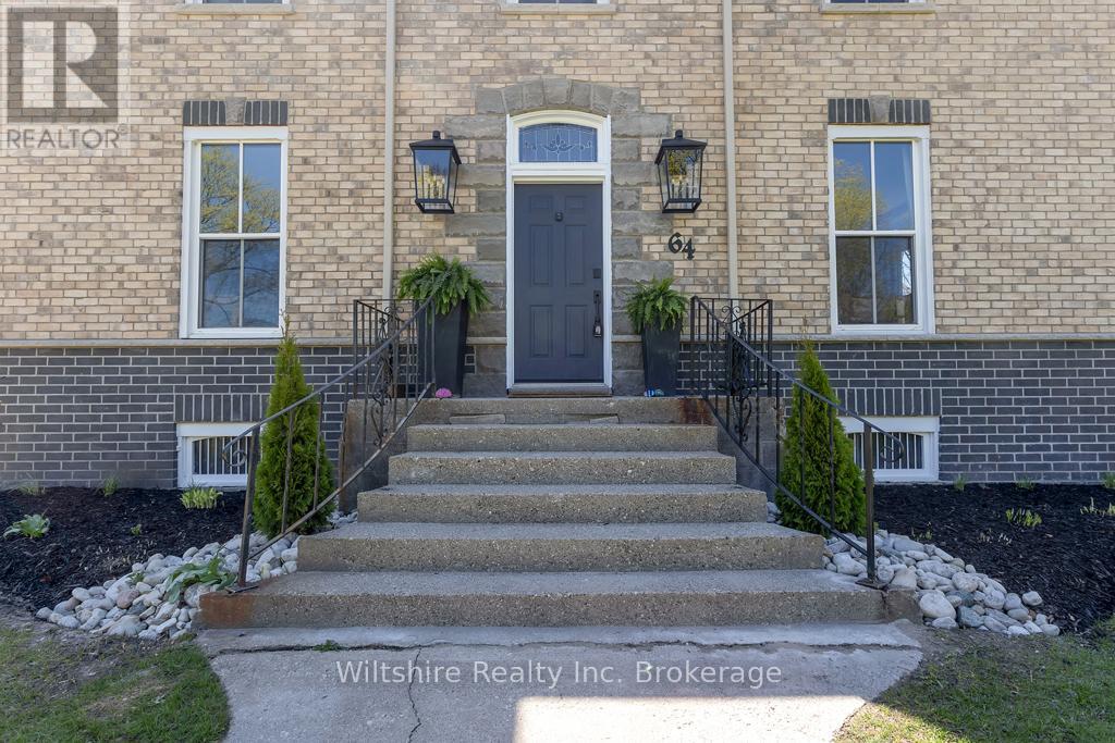 64 SOUTH STREET W