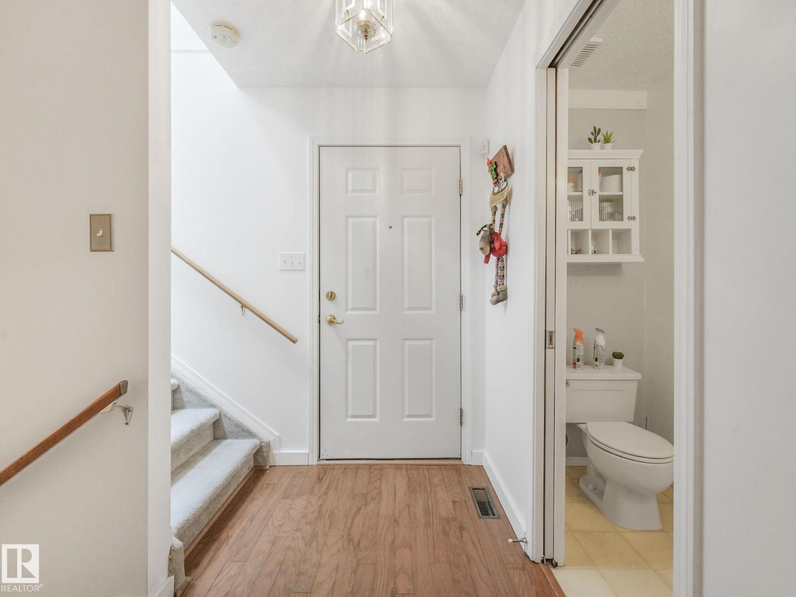 #37 2911 36 ST NW