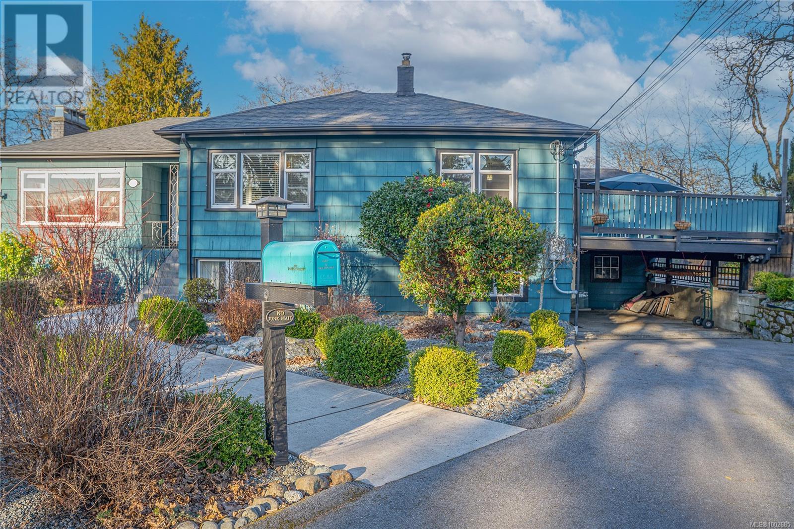 3771 Winston Cres
