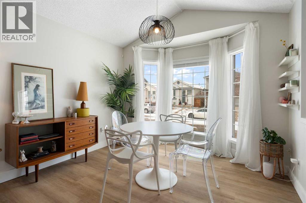 39 River Rock Circle SE