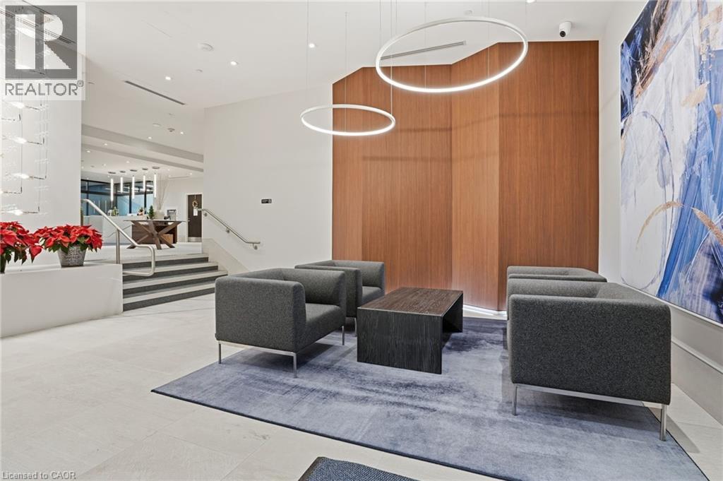 385 WINSTON Road Unit# 402