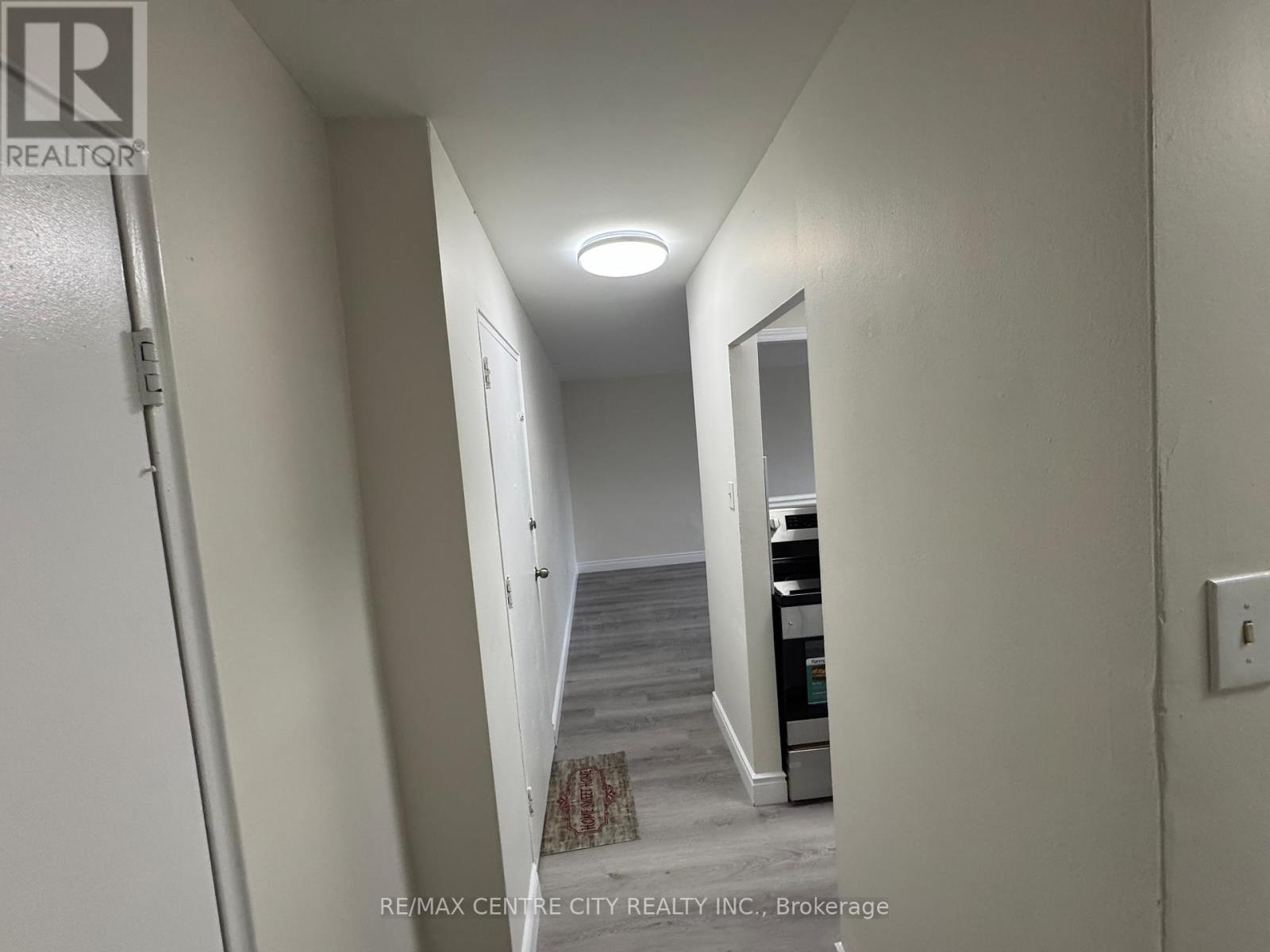 206 - 1830 DUMONT STREET