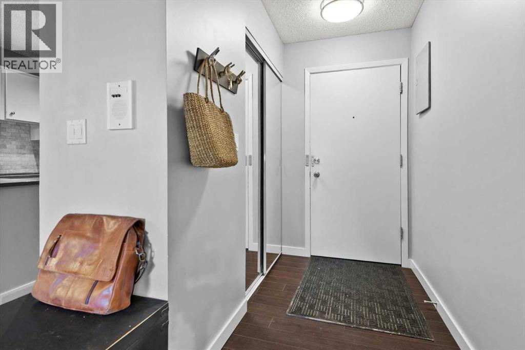 205, 1001 68 Avenue SW