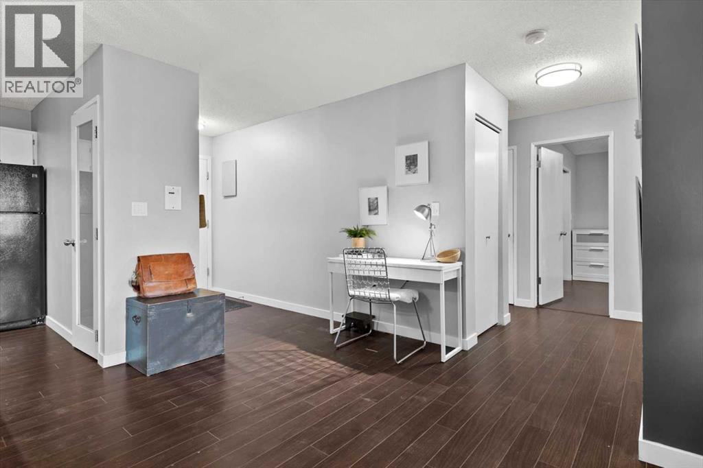 205, 1001 68 Avenue SW