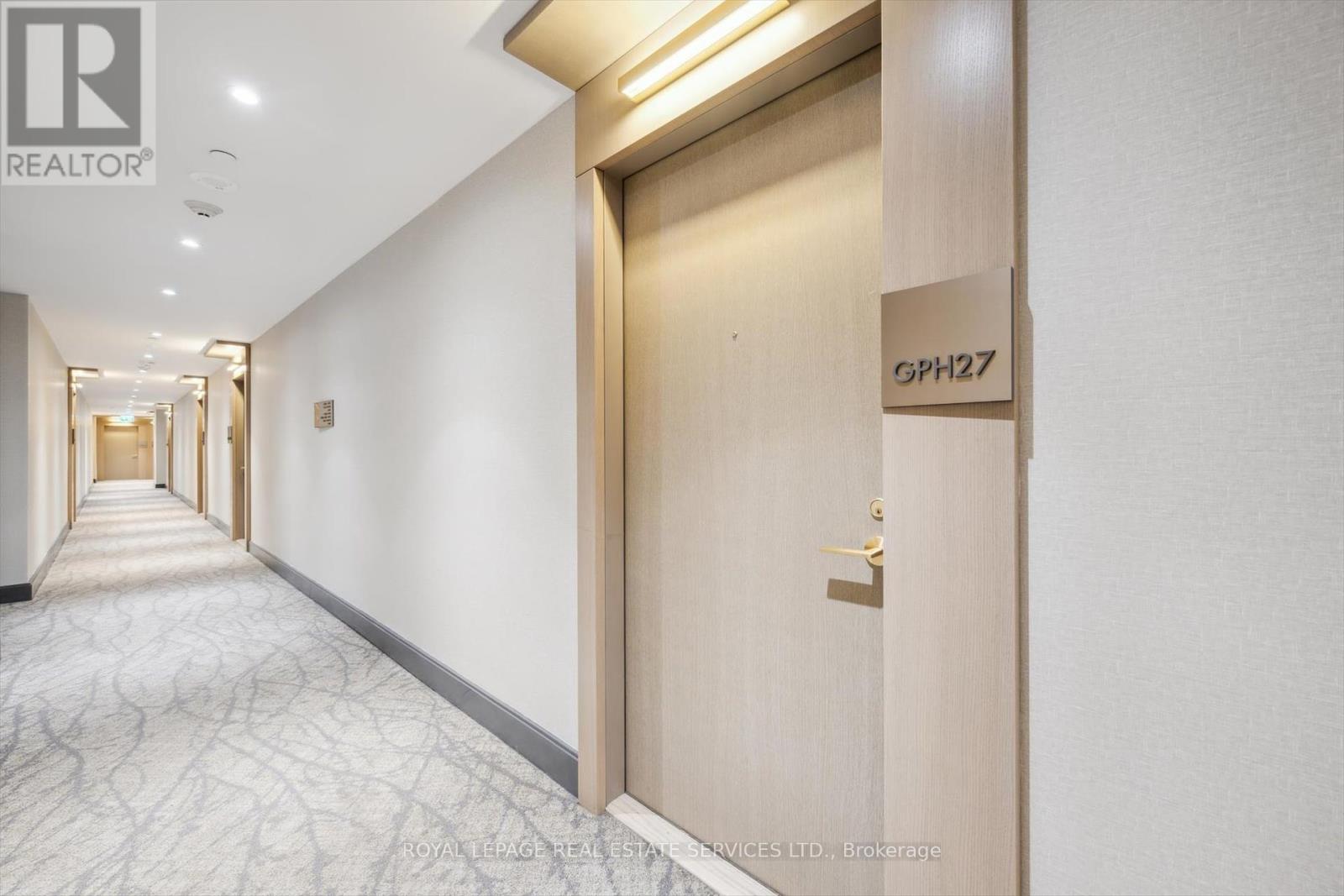 GPH27 - 1 EDGEWATER DRIVE