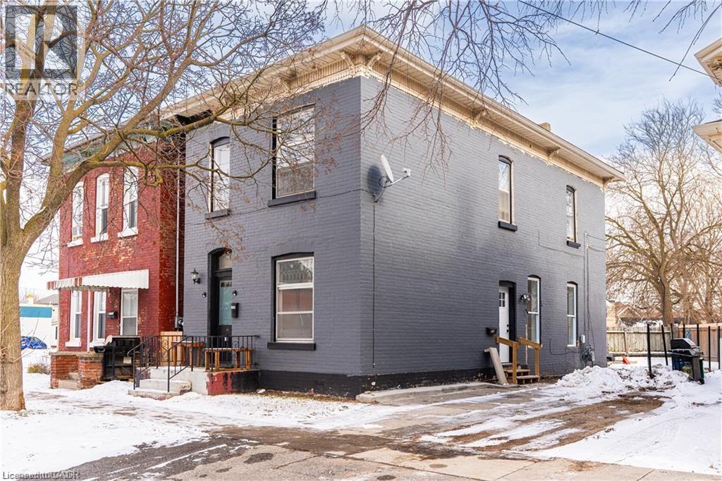 Photo 1 of 46 — 129 WEST Street, Brantford, ON N3T3G2
