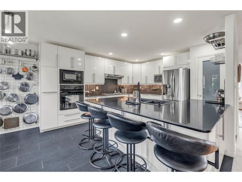 444 Ridge Place Penticton BC V2A8N7