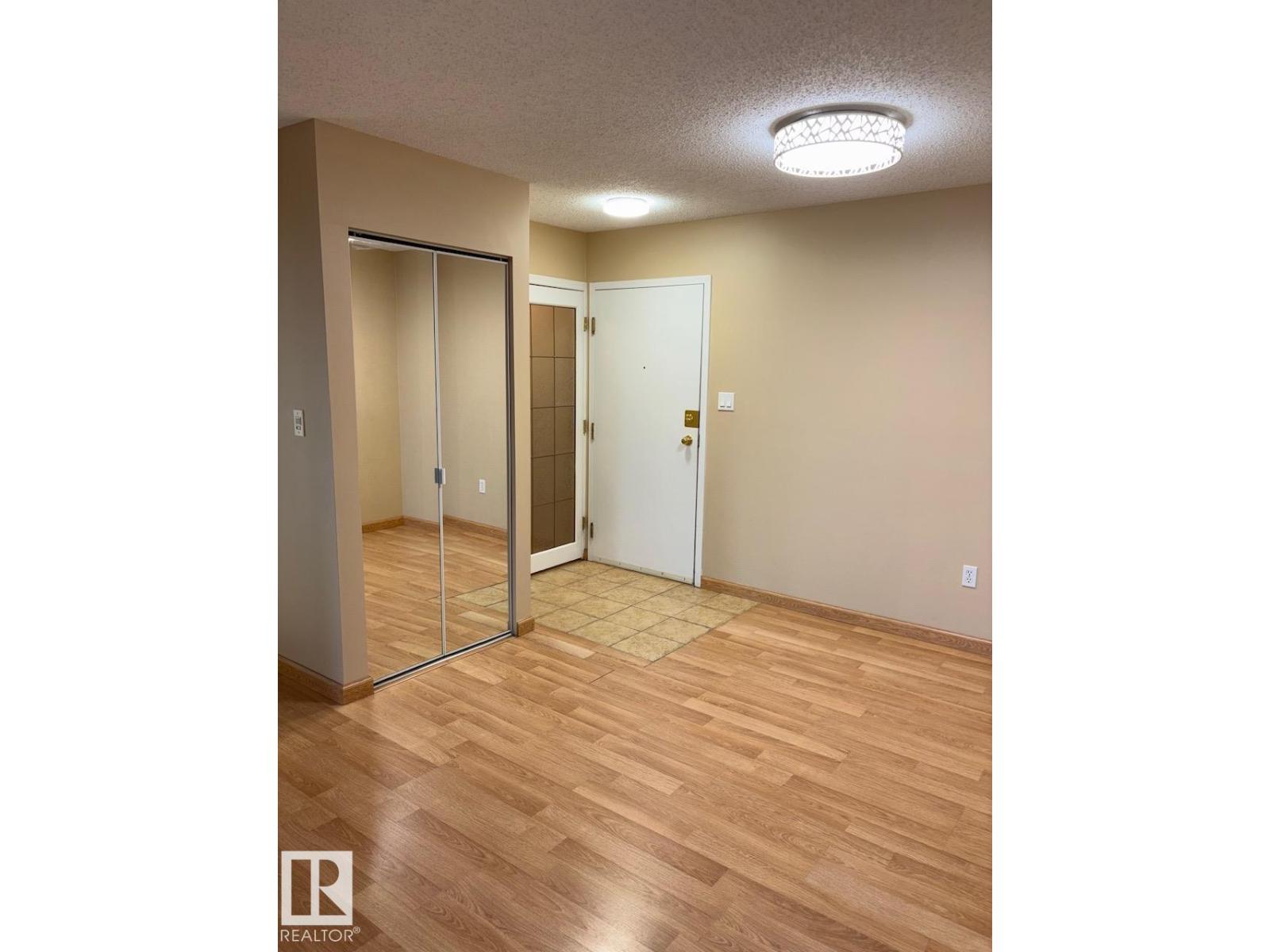 #324 6720 158 AV NW