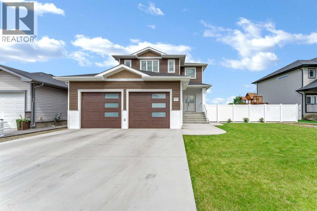 Photo 1 of 50 — 100 Somerside Way SE, Medicine Hat, AB T1B0M2