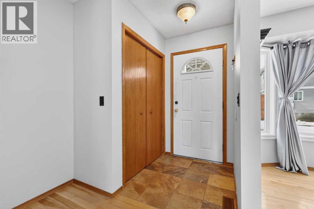 268 Cedarwood Park SW