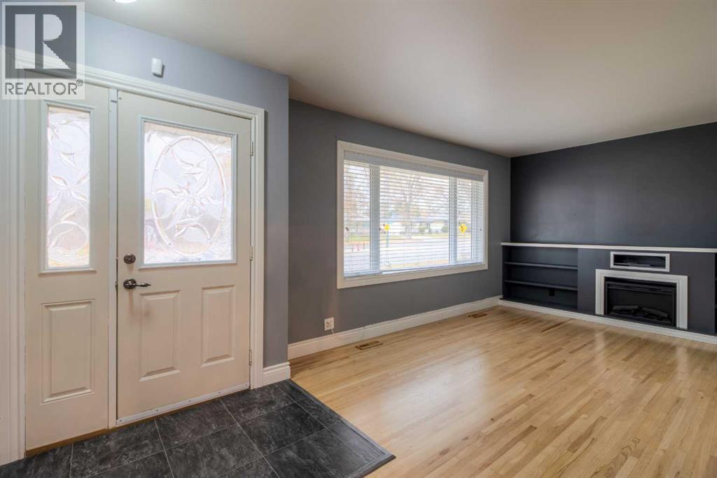 813 Stafford Drive N