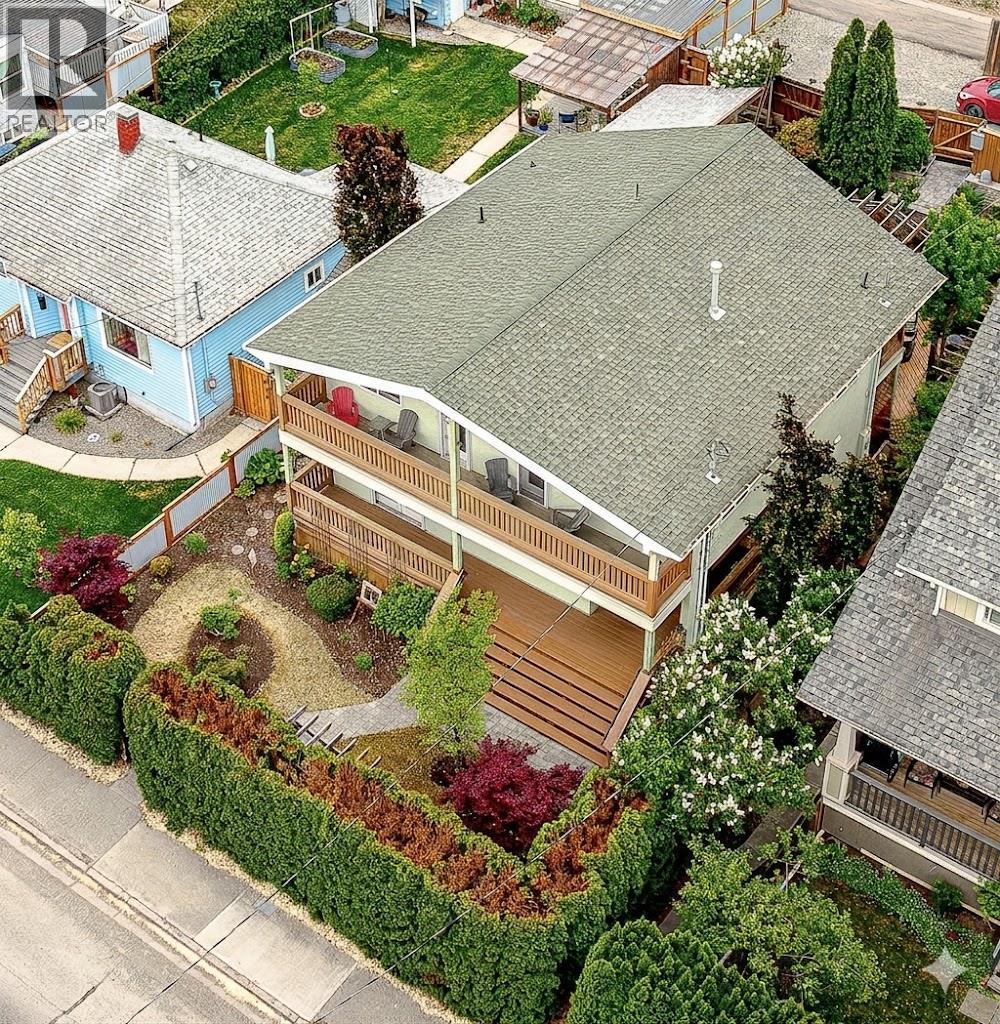 1127 Columbia Street
