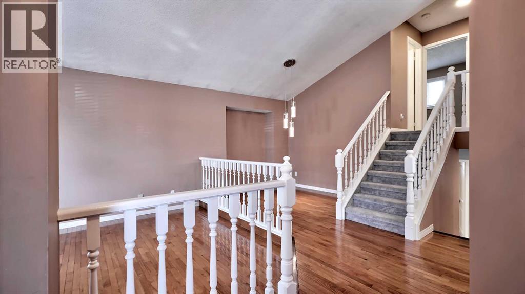 48 Riverbrook Road SE