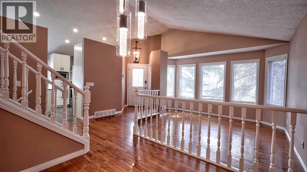 48 Riverbrook Road SE