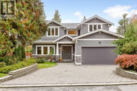 1393 GREENBRIAR WAY North Vancouver BC V7R1M1