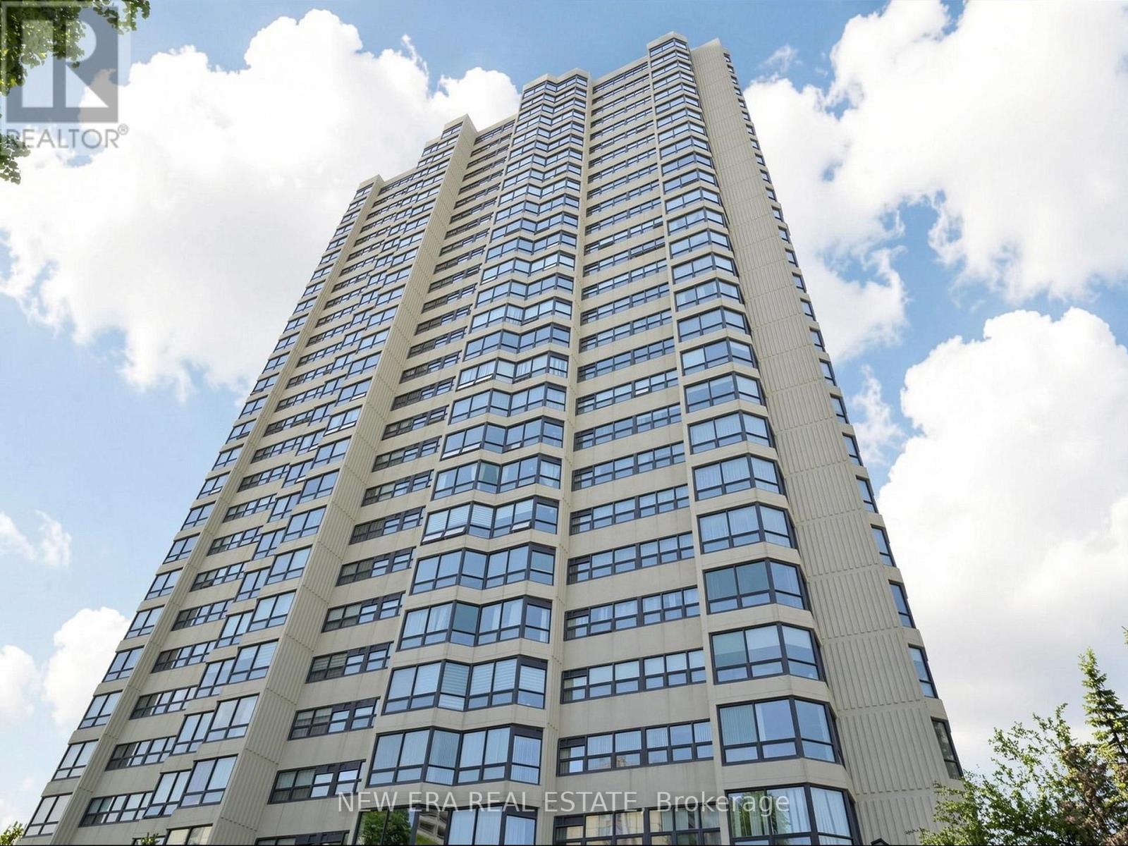 Photo 1 of 50 — 2108 - 8 LISA STREET Unit 2108, Brampton (Queen Street Corridor), ON L6T4S6