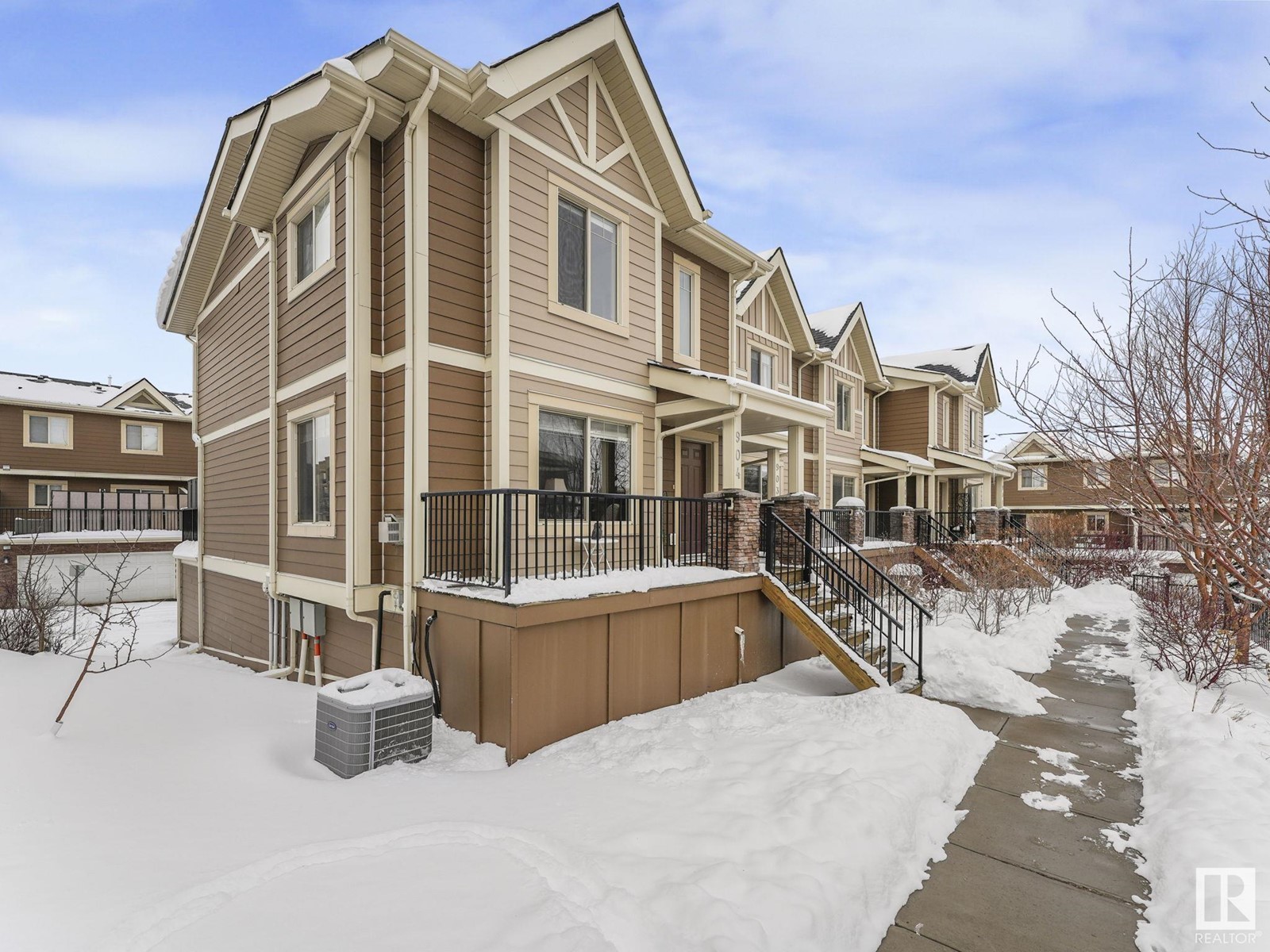 #904 401 PALISADES WY
