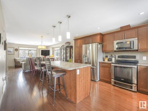 #904 401 PALISADES WY Sherwood Park AB T8H0R7