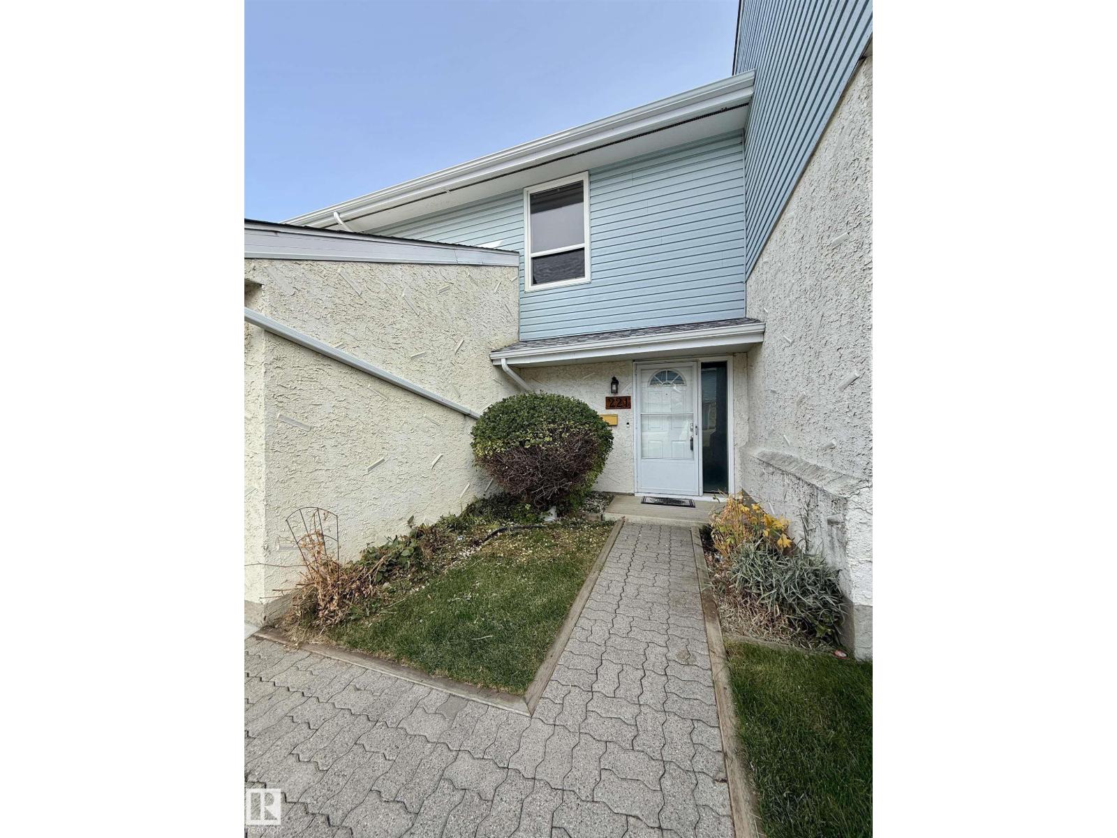 221 CALLINGWOOD PL NW