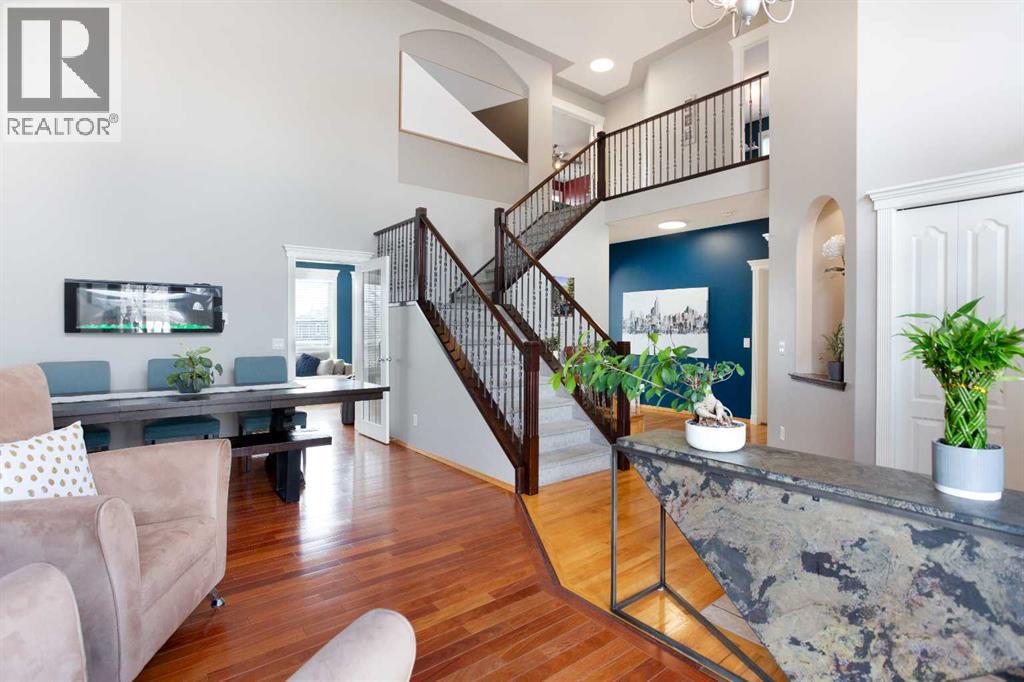 161 Panorama Hills View NW