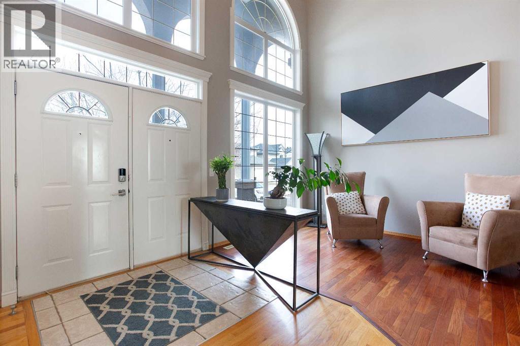 161 Panorama Hills View NW