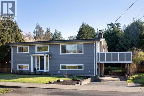 4125 Douglas St Saanich BC V8X0A5