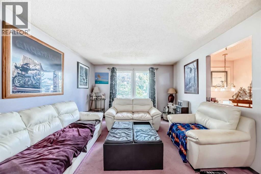 52 Castlebrook Rise NE